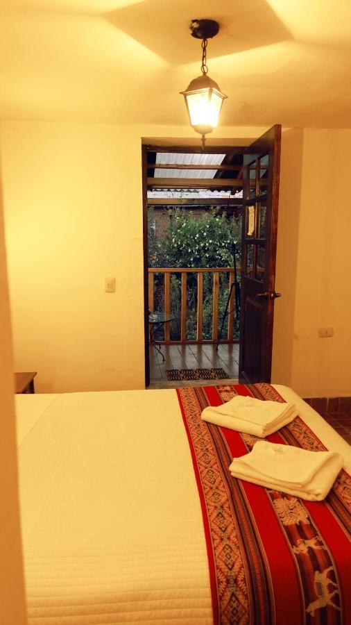 Hospedaje Venka Urubamba Hotel Exterior foto
